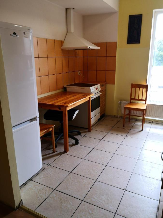 Apartament Kambario Nuoma Su Bendru Vonios Kambariu Kowno Zewnętrze zdjęcie