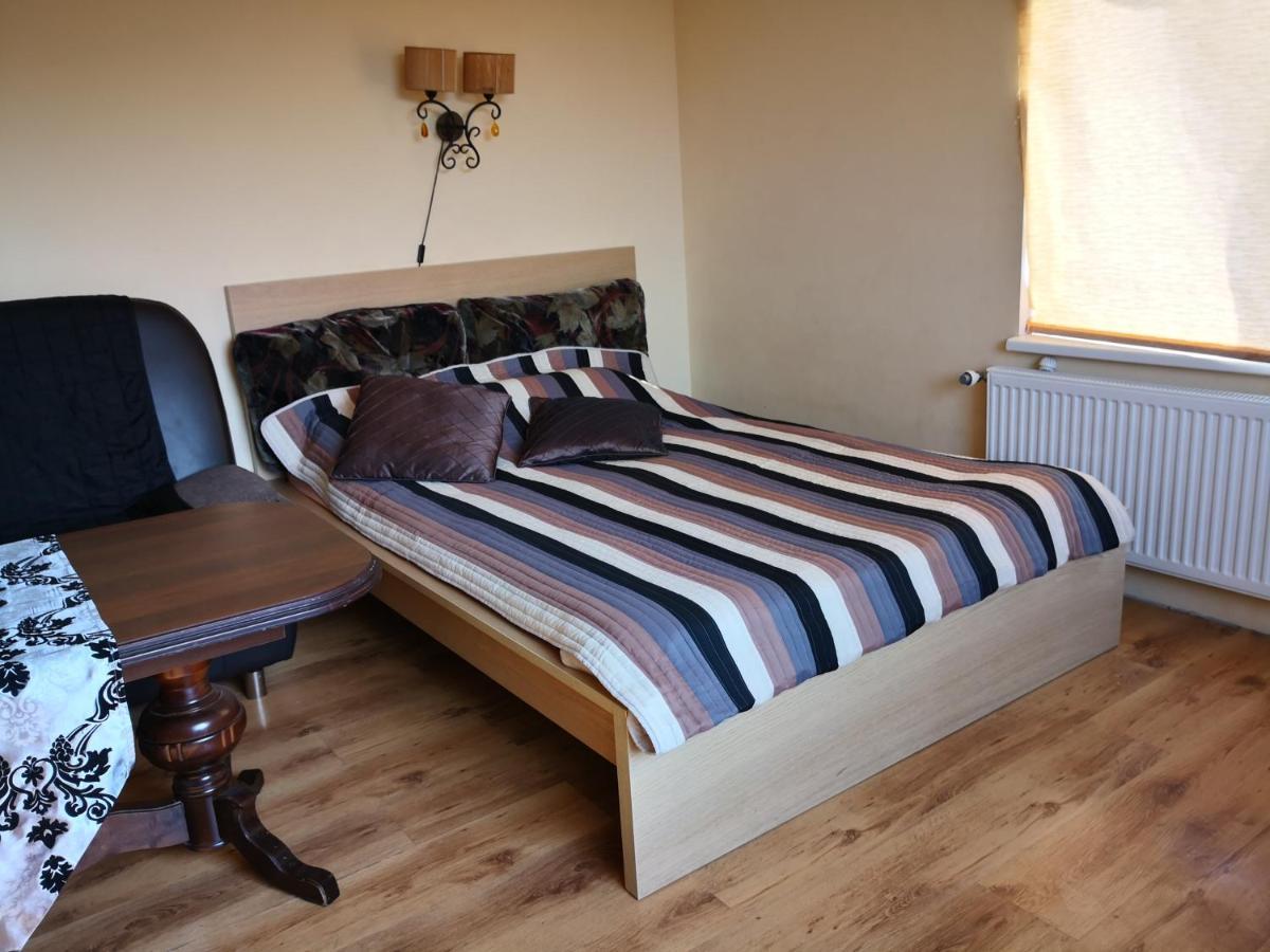 Apartament Kambario Nuoma Su Bendru Vonios Kambariu Kowno Zewnętrze zdjęcie