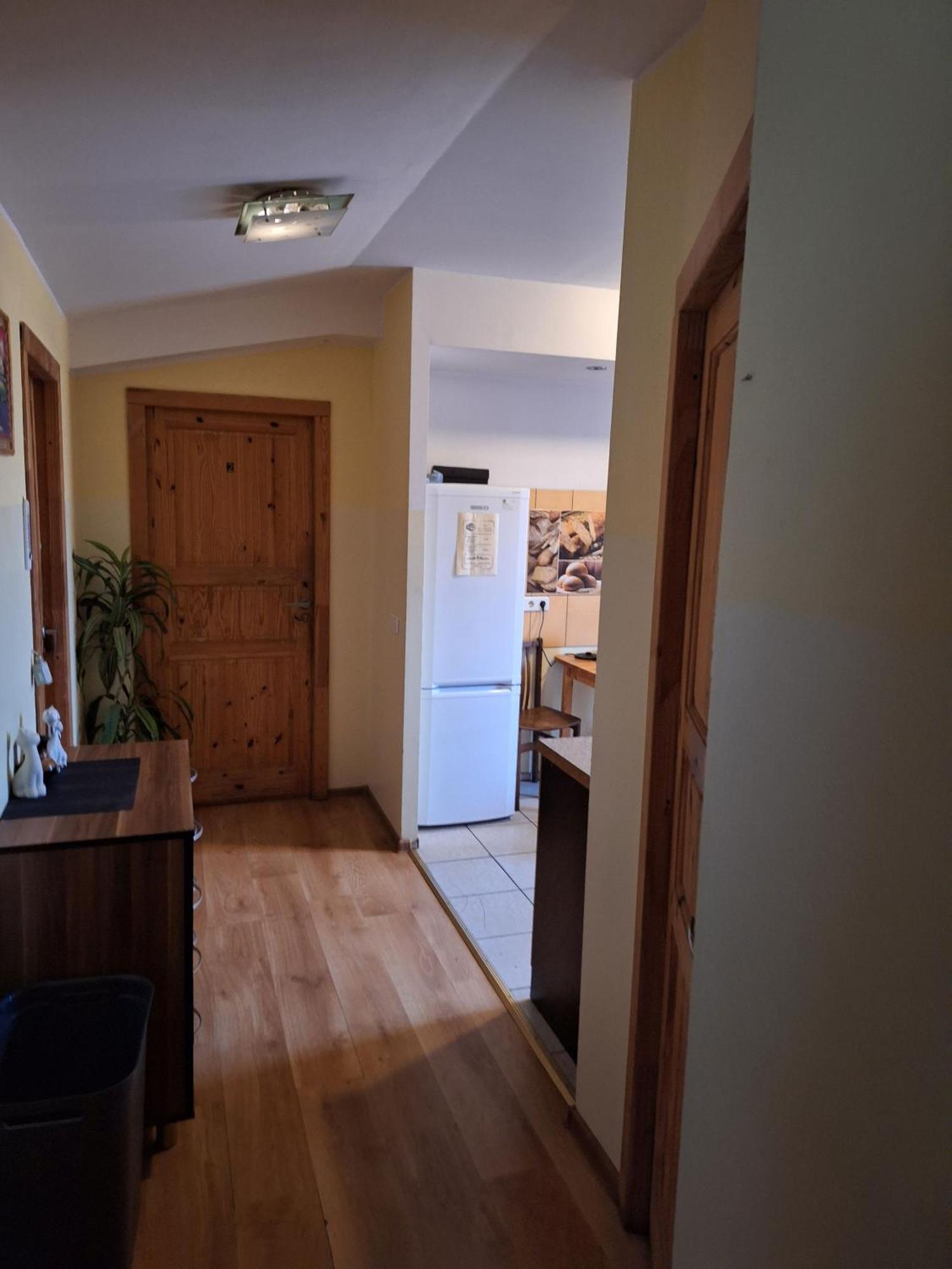 Apartament Kambario Nuoma Su Bendru Vonios Kambariu Kowno Zewnętrze zdjęcie